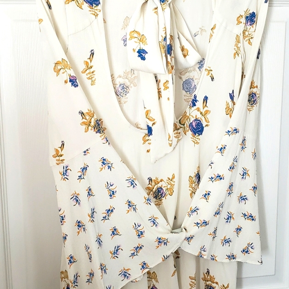 Free People Tate Floral Print Flowy Mini Dress Soft Flutter Sleeve NWT - Picture 7 of 14